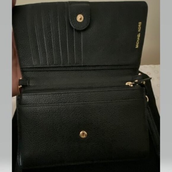 Michael Kors Crossbody Bag - Picture 4 of 6